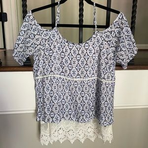 Skies are Blue-Cold shoulder top